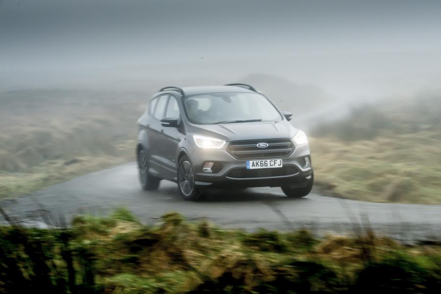  Ford Kuga ST-Line 2017 года  (UK) (фото 17 из 63)